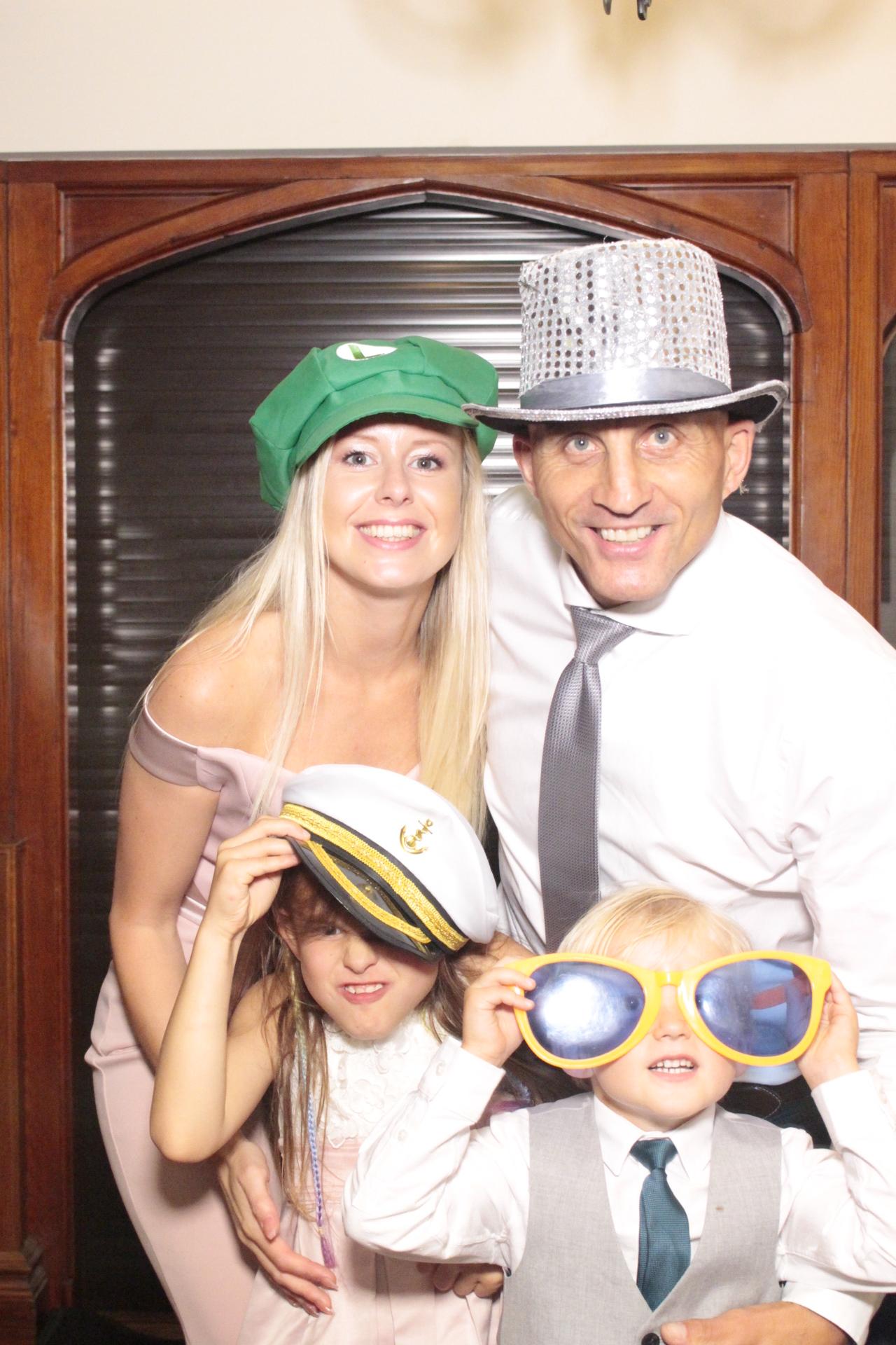 Laura and Mo's Wedding | View more photos from the event at gallery.myphotoboothexperience.co.uk/u/MyPhotoBoothExperienceLtd/Laura-and-Mos-Wedding